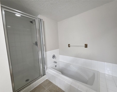2419 Fan Palm Drive - Photo Thumbnail 12