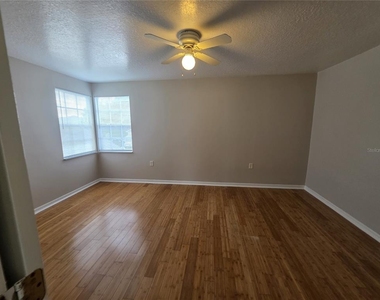 2419 Fan Palm Drive - Photo Thumbnail 9