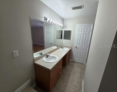 2419 Fan Palm Drive - Photo Thumbnail 11