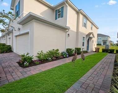 1120 Lakeshore Breeze Place - Photo Thumbnail 32