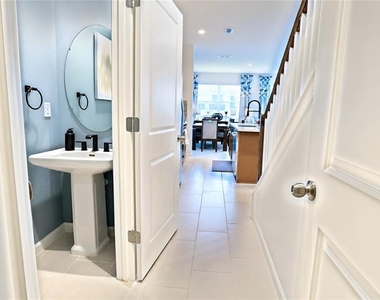 1120 Lakeshore Breeze Place - Photo Thumbnail 16