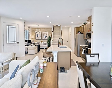 1120 Lakeshore Breeze Place - Photo Thumbnail 13