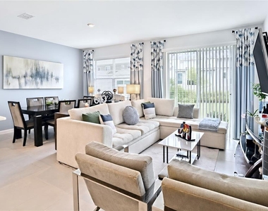 1120 Lakeshore Breeze Place - Photo Thumbnail 9