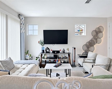 1120 Lakeshore Breeze Place - Photo Thumbnail 15
