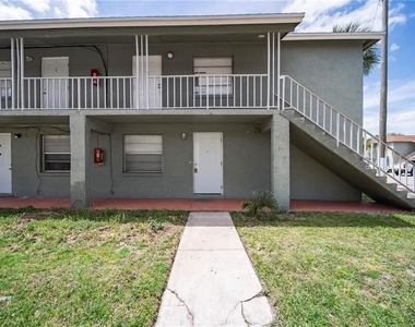 702 Michigan Court - Photo Thumbnail 2