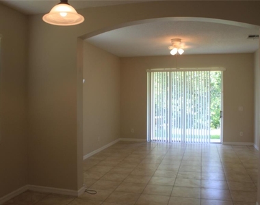 2616 Eagle Canyon Drive N - Photo Thumbnail 8