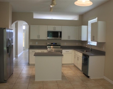 2616 Eagle Canyon Drive N - Photo Thumbnail 5