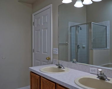 132 Azalea Drive - Photo Thumbnail 15