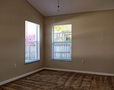 132 Azalea Drive - Photo Thumbnail 8