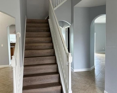 1900 Thetford Circle - Photo Thumbnail 4