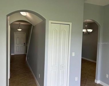 1900 Thetford Circle - Photo Thumbnail 16