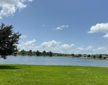 1900 Thetford Circle - Photo Thumbnail 18