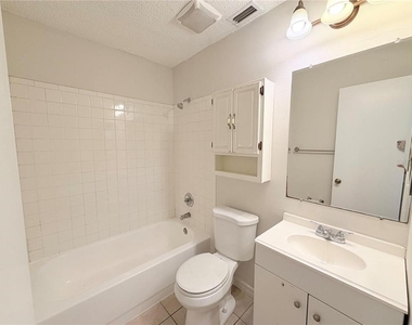 330 Dogwood Avenue - Photo Thumbnail 12