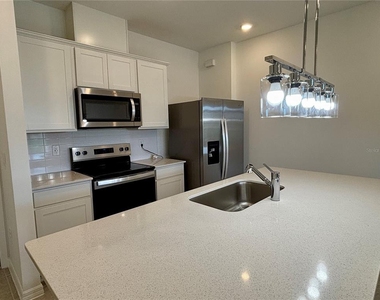 11451 Harborview Street - Photo Thumbnail 3