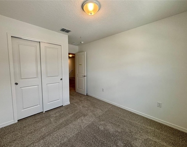 11451 Harborview Street - Photo Thumbnail 14