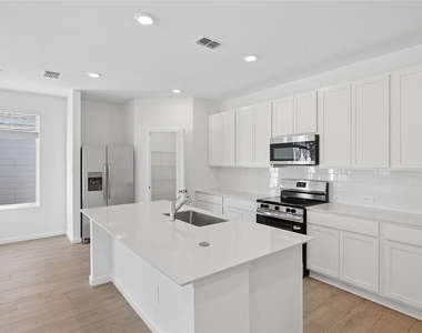 5087 Loggia Lane - Photo Thumbnail 1