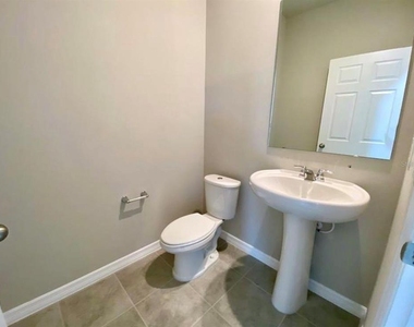 2333 Mystic Maze Lane - Photo Thumbnail 11