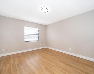4522 Fetrow Drive - Photo Thumbnail 15