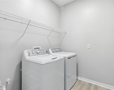 15811 Tollington Alley - Photo Thumbnail 5