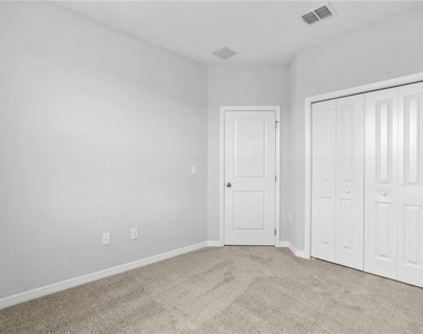 15811 Tollington Alley - Photo Thumbnail 15