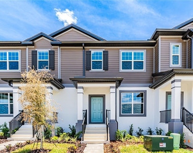 15811 Tollington Alley - Photo Thumbnail 1