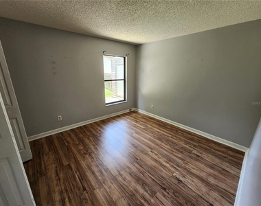 1828 Kumquat Drive - Photo Thumbnail 12