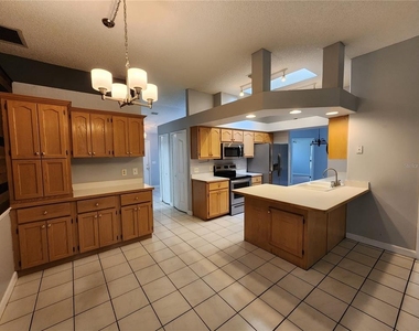 1828 Kumquat Drive - Photo Thumbnail 6