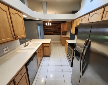 1828 Kumquat Drive - Photo Thumbnail 7