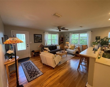 1317 Nw 4th Street - Photo Thumbnail 2