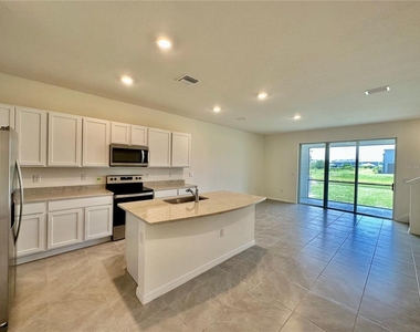 1841 Pleasant Maple Court - Photo Thumbnail 3