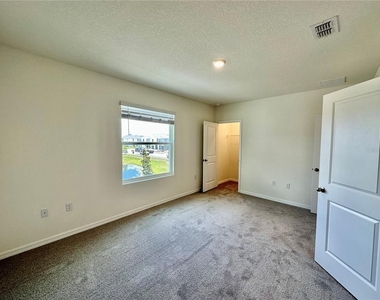 1841 Pleasant Maple Court - Photo Thumbnail 11
