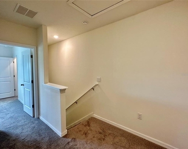 1841 Pleasant Maple Court - Photo Thumbnail 9