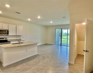 1841 Pleasant Maple Court - Photo Thumbnail 5