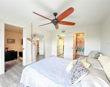 625 30th Avenue W - Photo Thumbnail 16