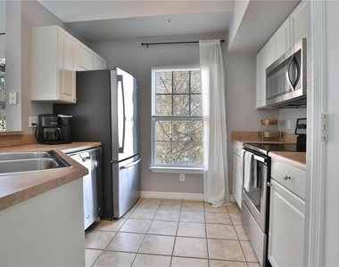 5570 Rosehill Road - Photo Thumbnail 4