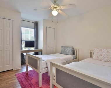 5570 Rosehill Road - Photo Thumbnail 8