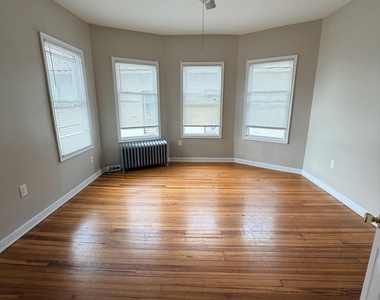 1607 Mulberry Street - Photo Thumbnail 8