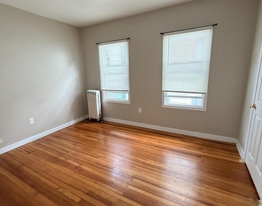 1607 Mulberry Street - Photo Thumbnail 9