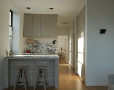 214 Mulberry Street - Photo Thumbnail 1