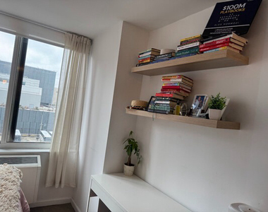 650 West 42nd Street - Photo Thumbnail 12