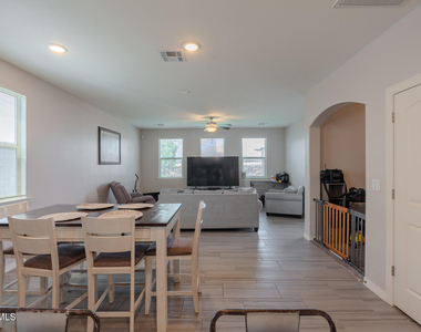305 Del Palmar - Photo Thumbnail 23