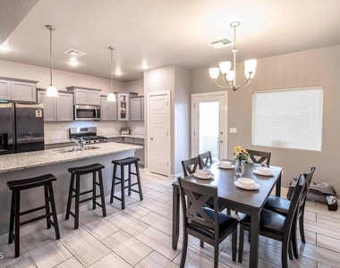 13713 Onley Avenue - Photo Thumbnail 10