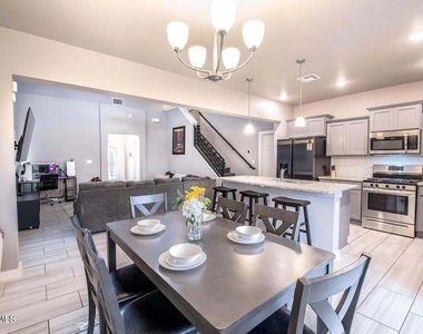 13713 Onley Avenue - Photo Thumbnail 9