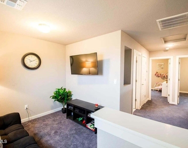 13713 Onley Avenue - Photo Thumbnail 8