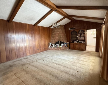 1709 Bruce Devlin Drive - Photo Thumbnail 23