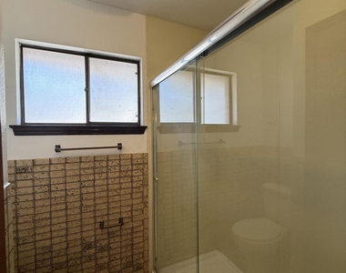 1709 Bruce Devlin Drive - Photo Thumbnail 29