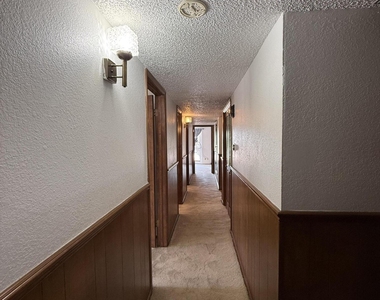 1709 Bruce Devlin Drive - Photo Thumbnail 33