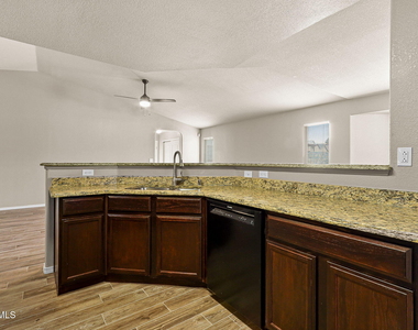 7224 Dust Storm Lane - Photo Thumbnail 11