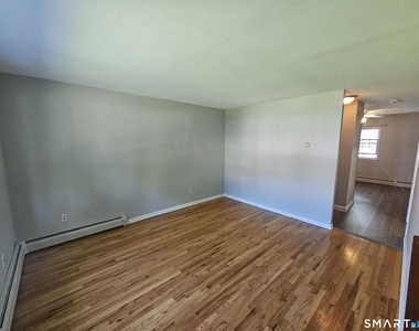 55 Beths Avenue - Photo Thumbnail 7