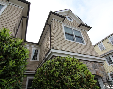 288 Davis Avenue - Photo Thumbnail 2